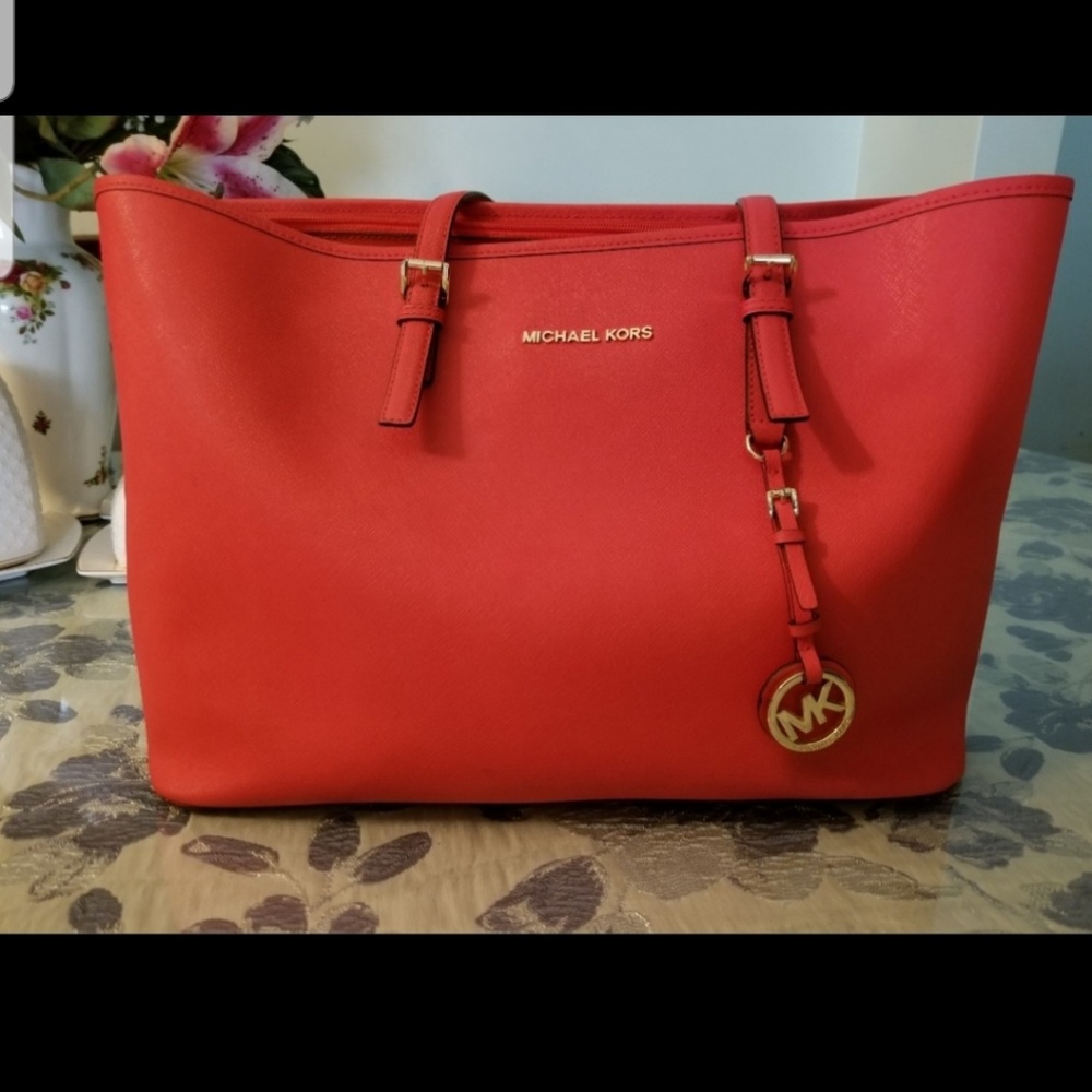 Michael Kors Jet Set Tote Bag - Red